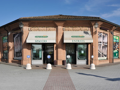 interno del negozio agrinascente