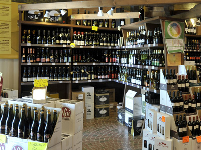 interno del negozio agrinascente